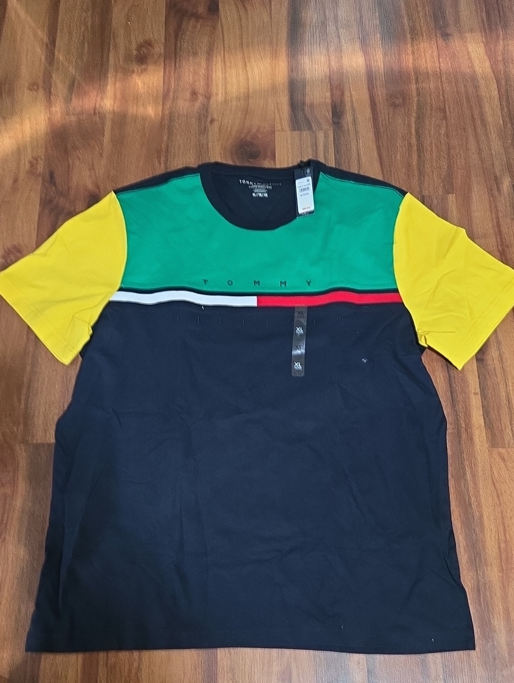 Tommy Hilfiger Colorblock Crew Neck Tee in Green, Yellow & Black Nwt Men